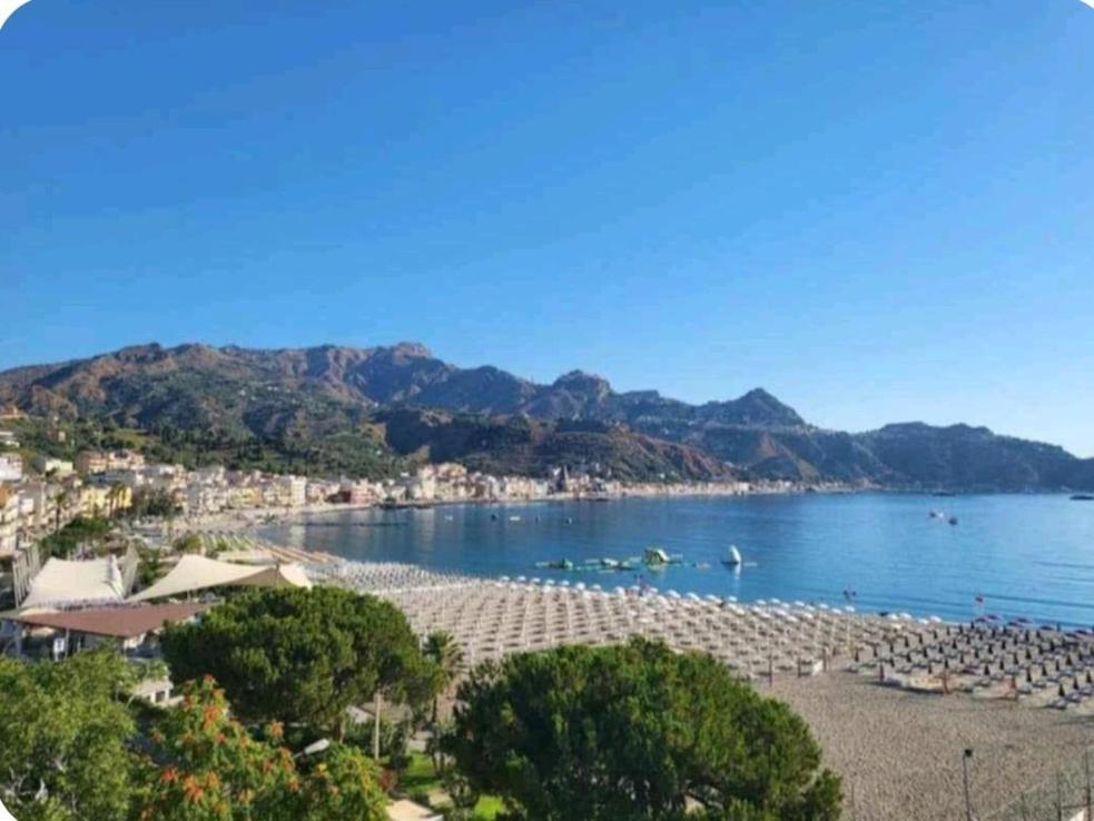 La Dimora Di Rosa Apartment Giardini Naxos Luaran gambar