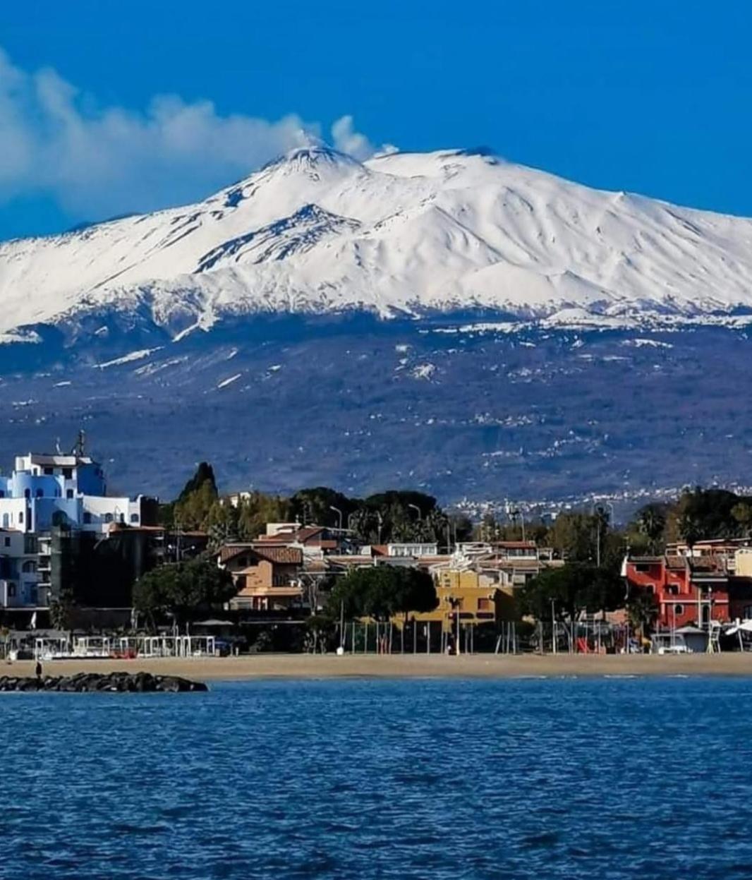 La Dimora Di Rosa Apartment Giardini Naxos Luaran gambar